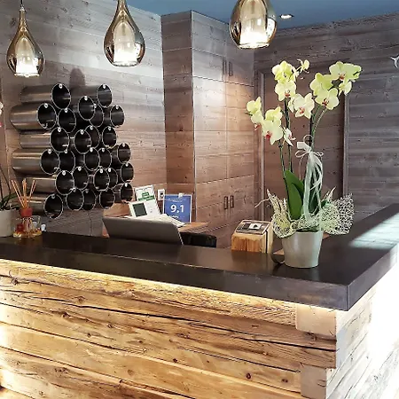 Blue Vatican Konukevi